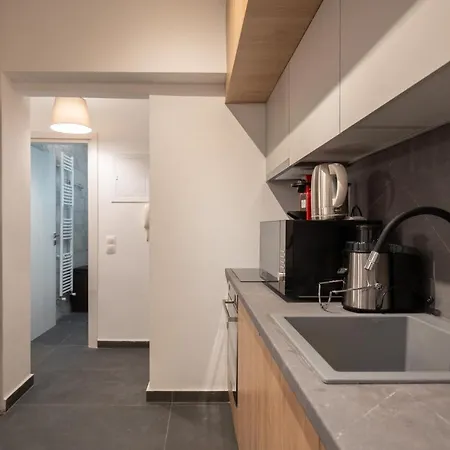 The City Escape Corner Apartment *