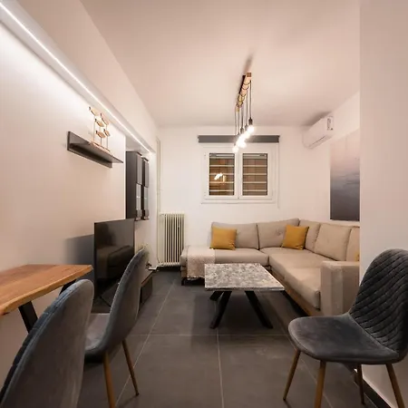 The City Escape Corner Apartment